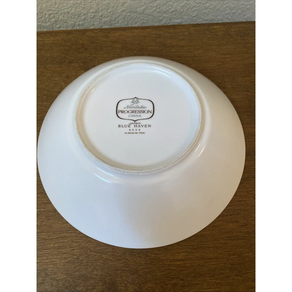 Noritake‎ Blue Haven Progression China 9004 Soup Bowl- 7 1/2
